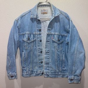 Vintage Denim Levi’s trucker jean jacket